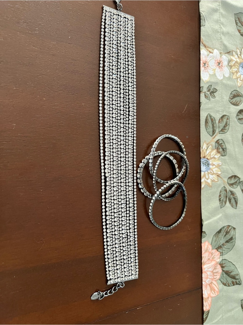 Zara silver crystal choker and stretchy bracelet set